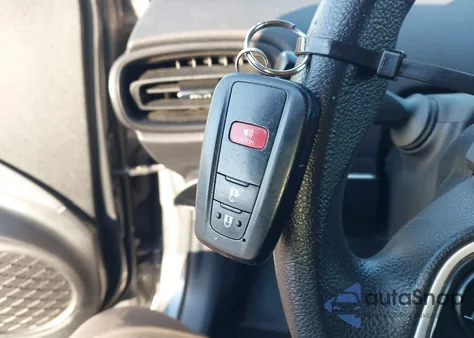 2016 Toyota Prius Two z USA, uszkodzony, nr VIN JTDKBRFU8G3020331